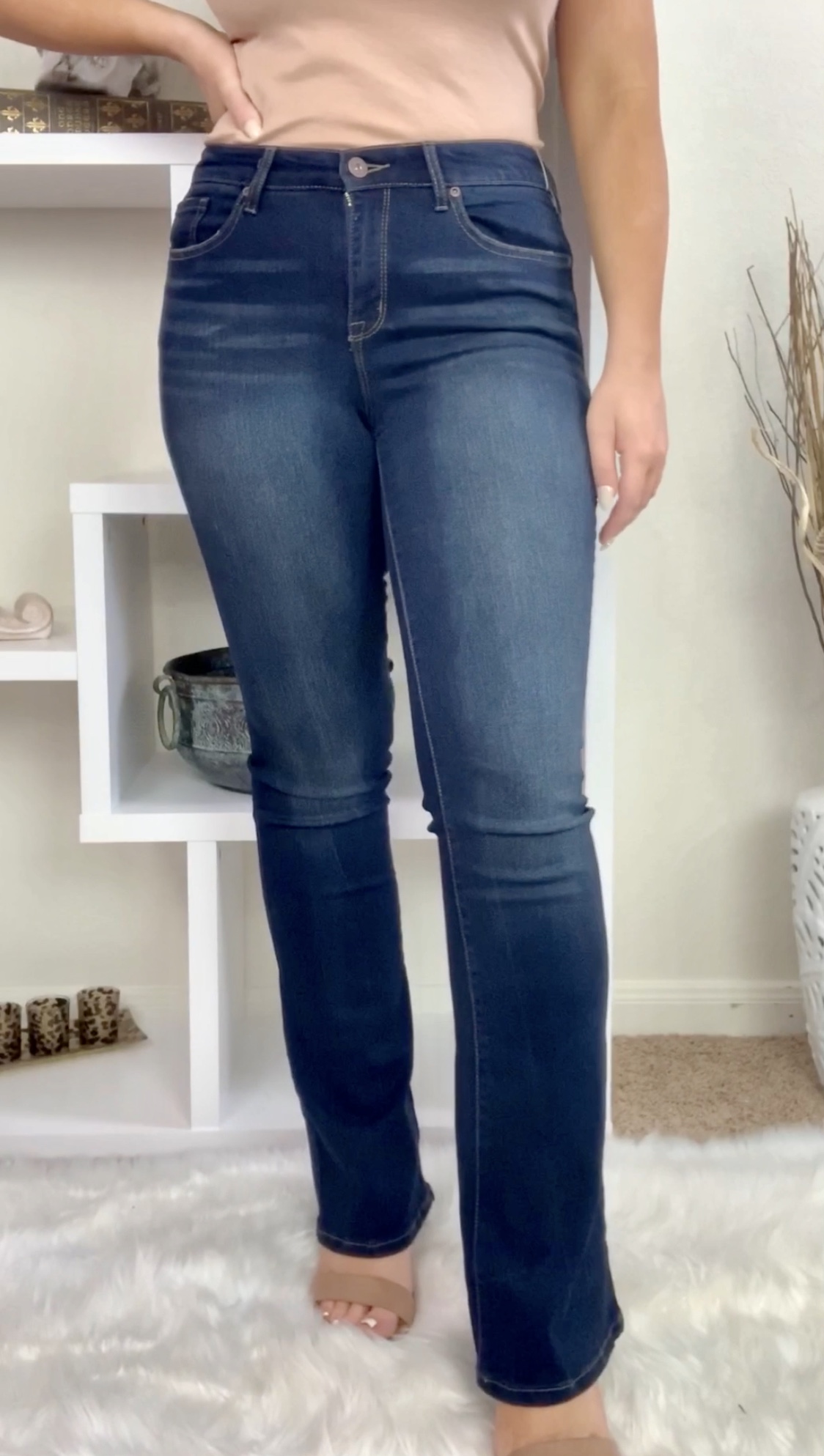 Sofia Vergara Bagi Size 18 Mid Rise Boyfriend Distressed Jeans